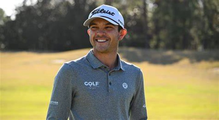 Are there any Mexican pro golfers?