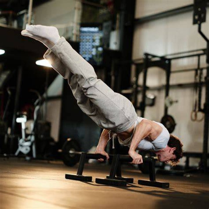 Can everybody do a handstand?