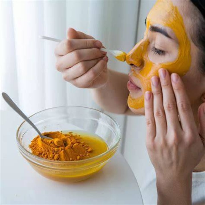 Can I use kitchen turmeric for face?