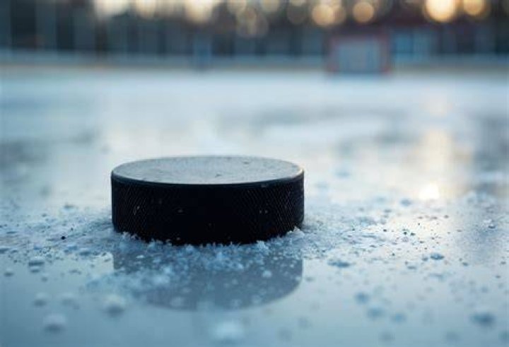 Can the puck go backwards in a shootout?