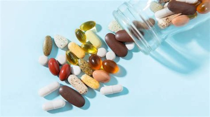 Can too much vitamins cause hives?