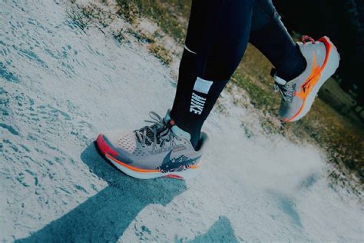 Can you sprint in running shoes?