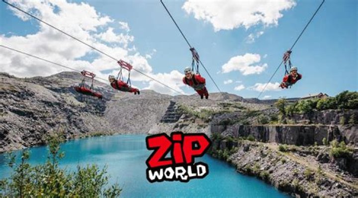 Can you take dogs to zip world?