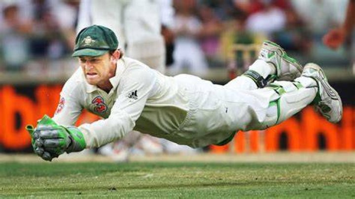 Did Adam Gilchrist play IPL?