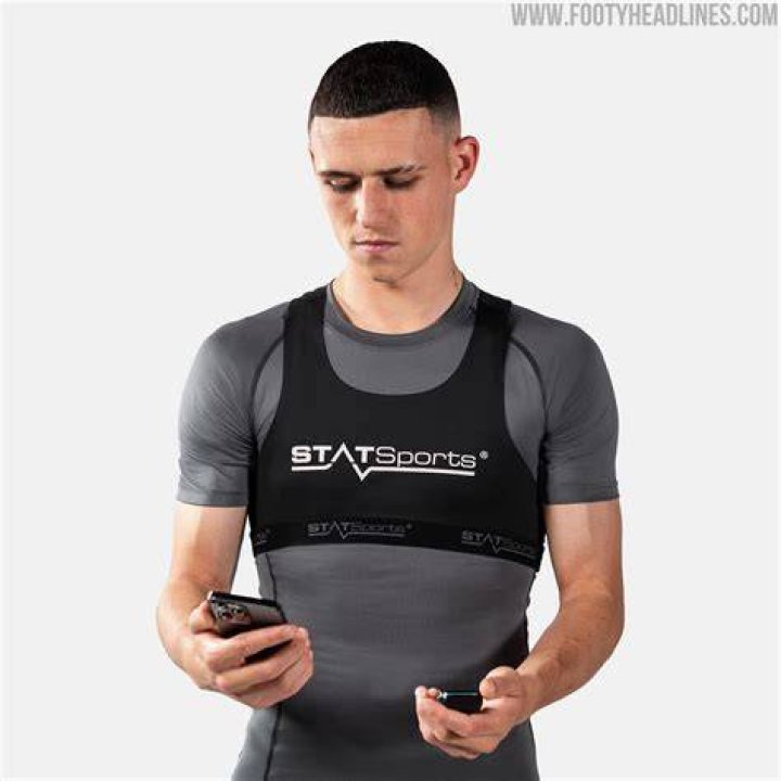 Do footballers wear GPS trackers?