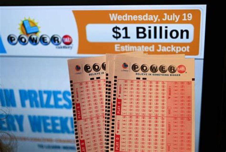 Do you tip when you win a jackpot?