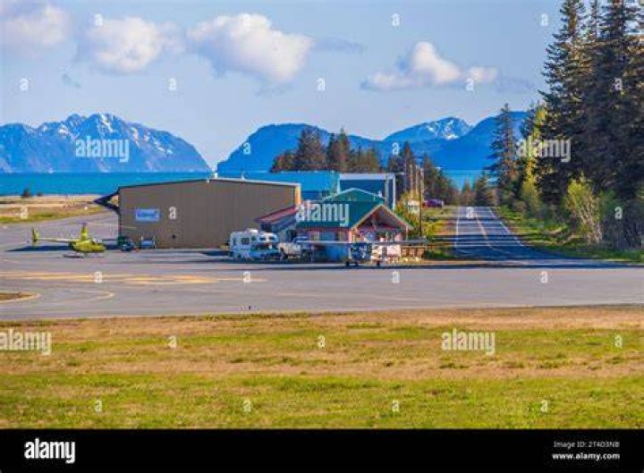 Does Bandon Oregon have an airport?