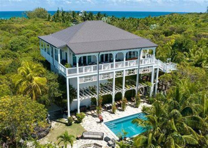 Does Tiger have a house in The Bahamas?