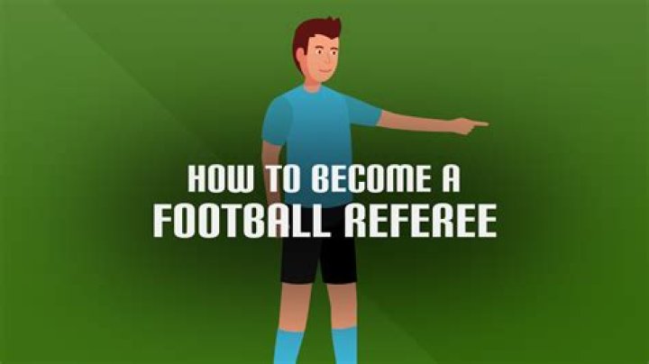 How do you become a referee for WWE?
