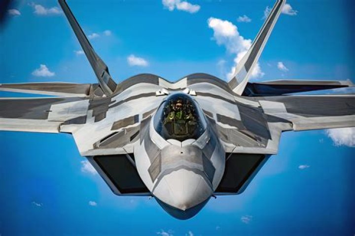 How fast is af 22 Raptor?