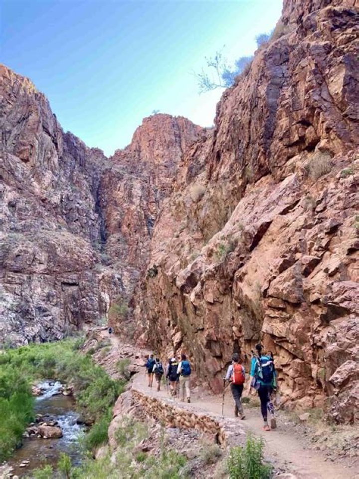 How hard is the rim to rim hike?