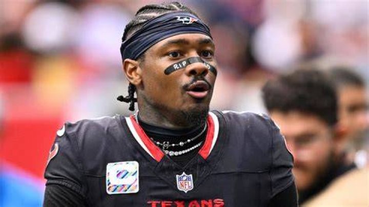 How many Diggs are there in the NFL?