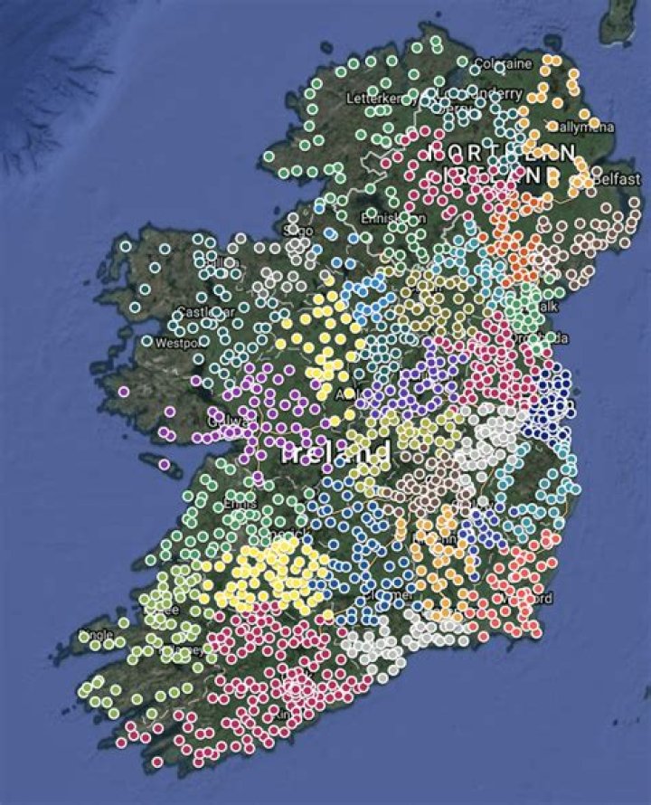 How many GAA clubs are outside of Ireland?