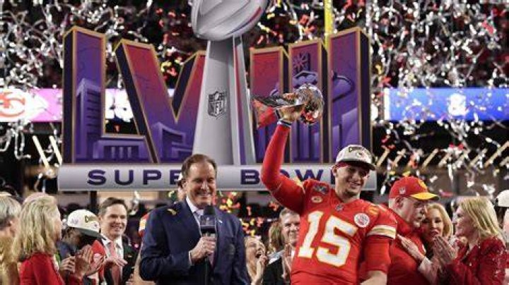How many overtimes are there in NFL?
