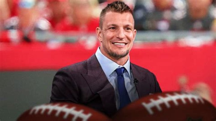 How much did Tampa Bay pay Rob Gronkowski?