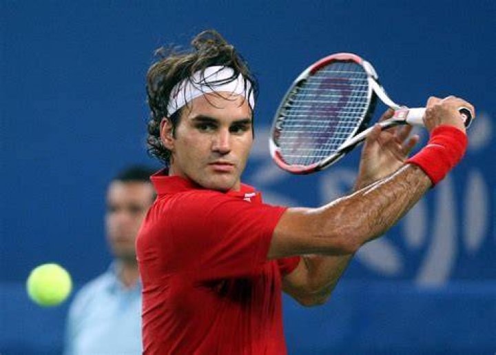 Is Federer good on grass?
