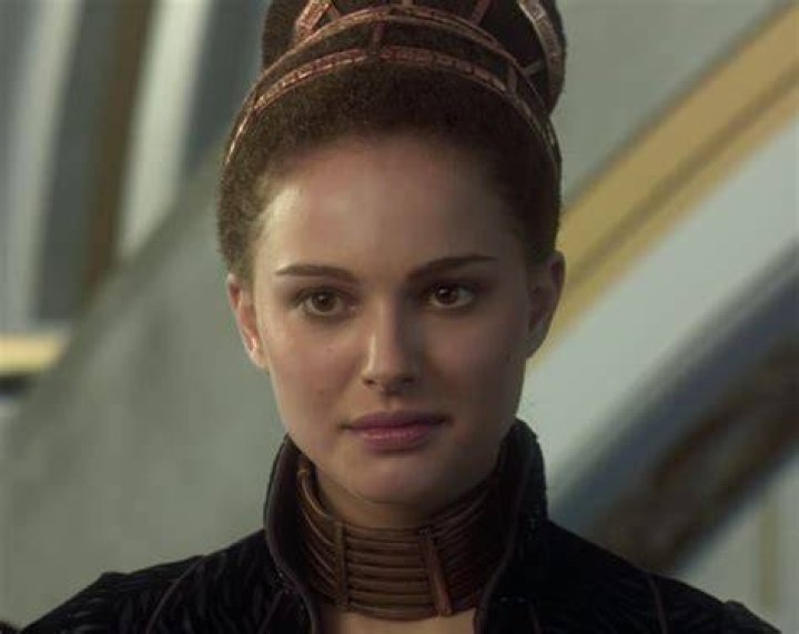 Is Queen Amidala Princess Leia's mom?