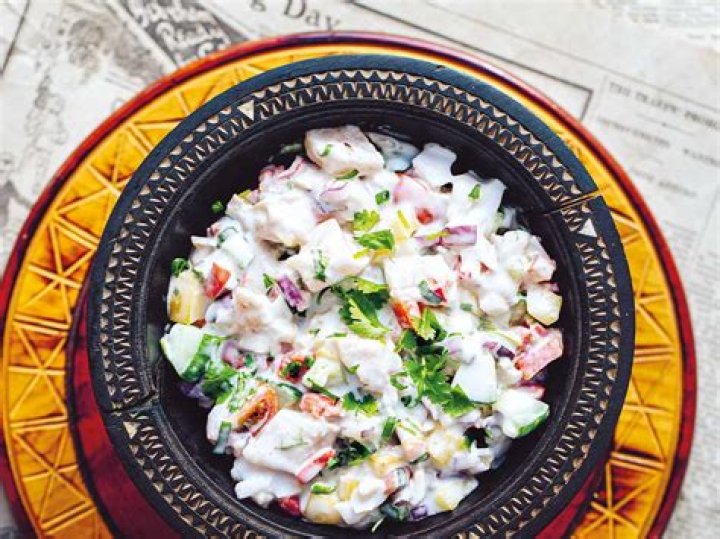 Is raw fish a hazardous food?