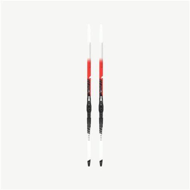 Should I wax new skate skis?