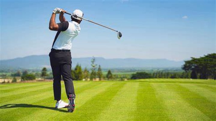 What age do pro golfers retire?