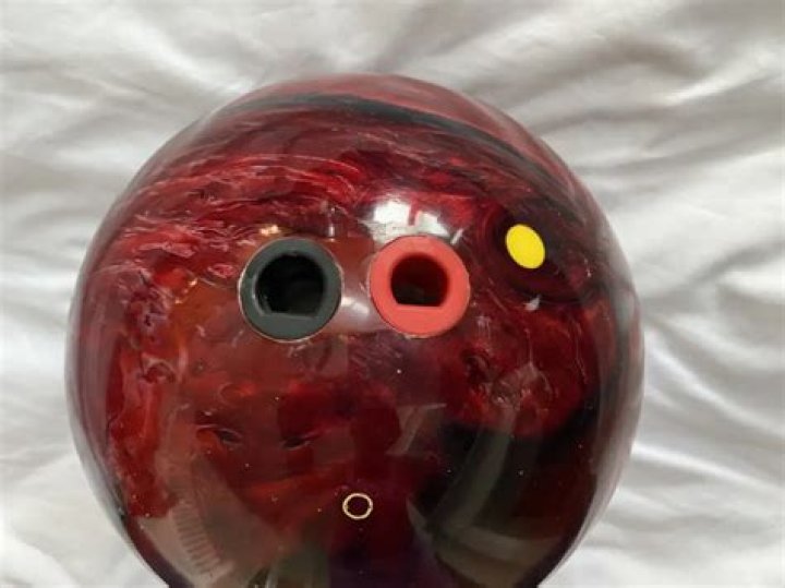 What ball does Jim Furyk use?