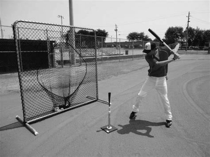 What does P mean in baseball scoring?