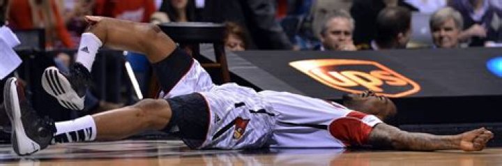 What happened to the Louisville player that broke his leg?