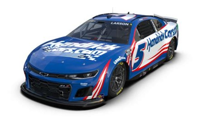 What kind of car does Kyle Larson Drive?
