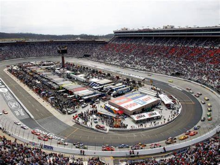 What racetrack has the most deaths?