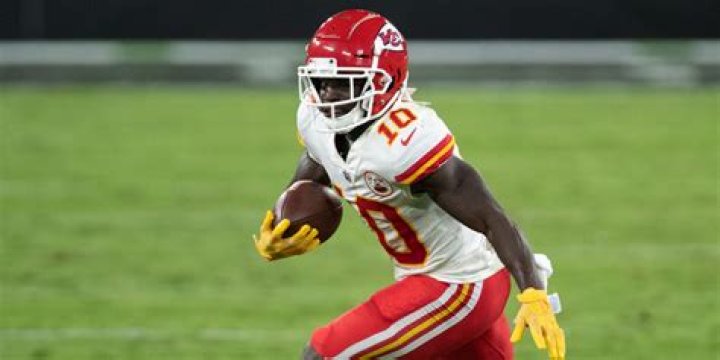 What was Chiefs offer to Tyreek Hill?