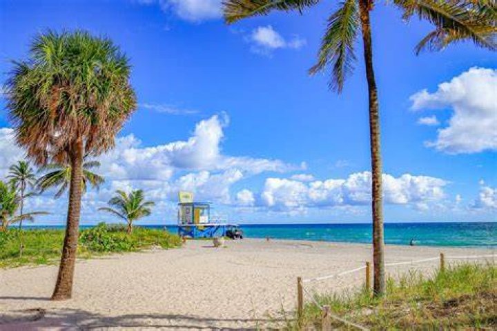 Whats the prettiest beach in Florida?