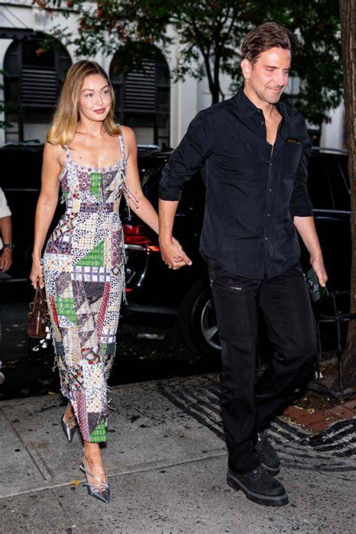 Where does Gigi Hadid buy her jeans?
