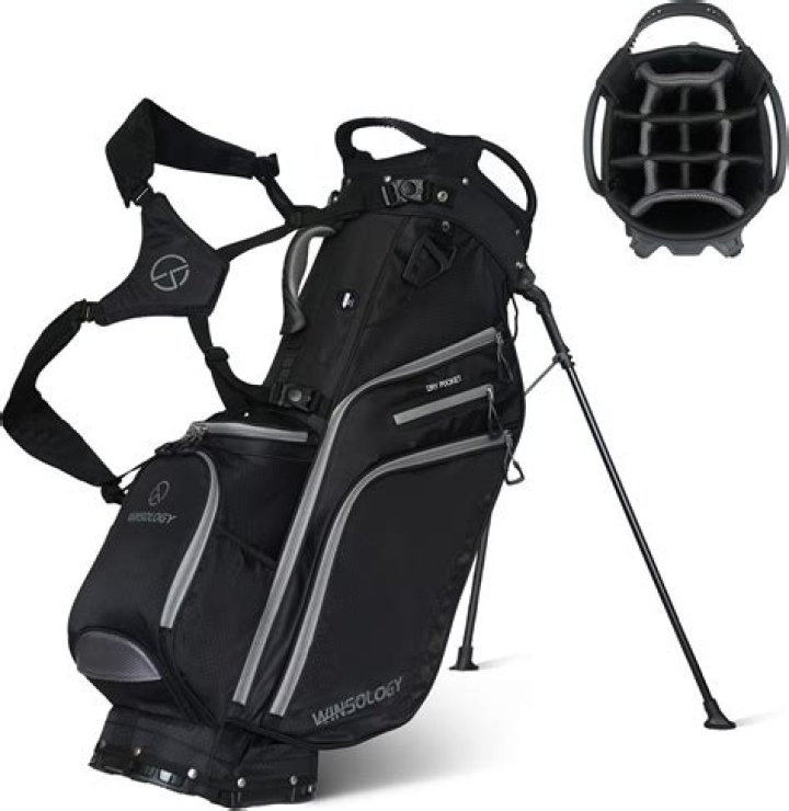 Where should a golf carry bag sit on your back?