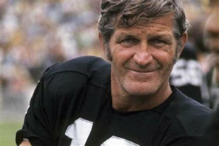 Who's the oldest NFL quarterback?