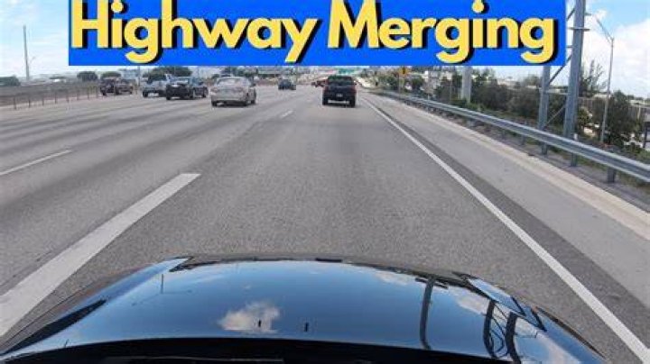 Who has the right-of-way when merging in Florida?