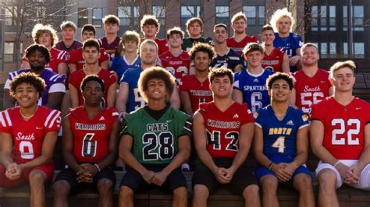 Who rates high school football players?