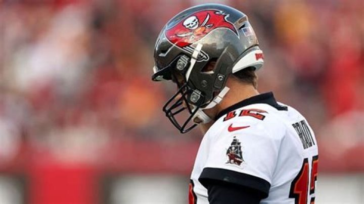 Why is Tom Brady not in the Pro Bowl?